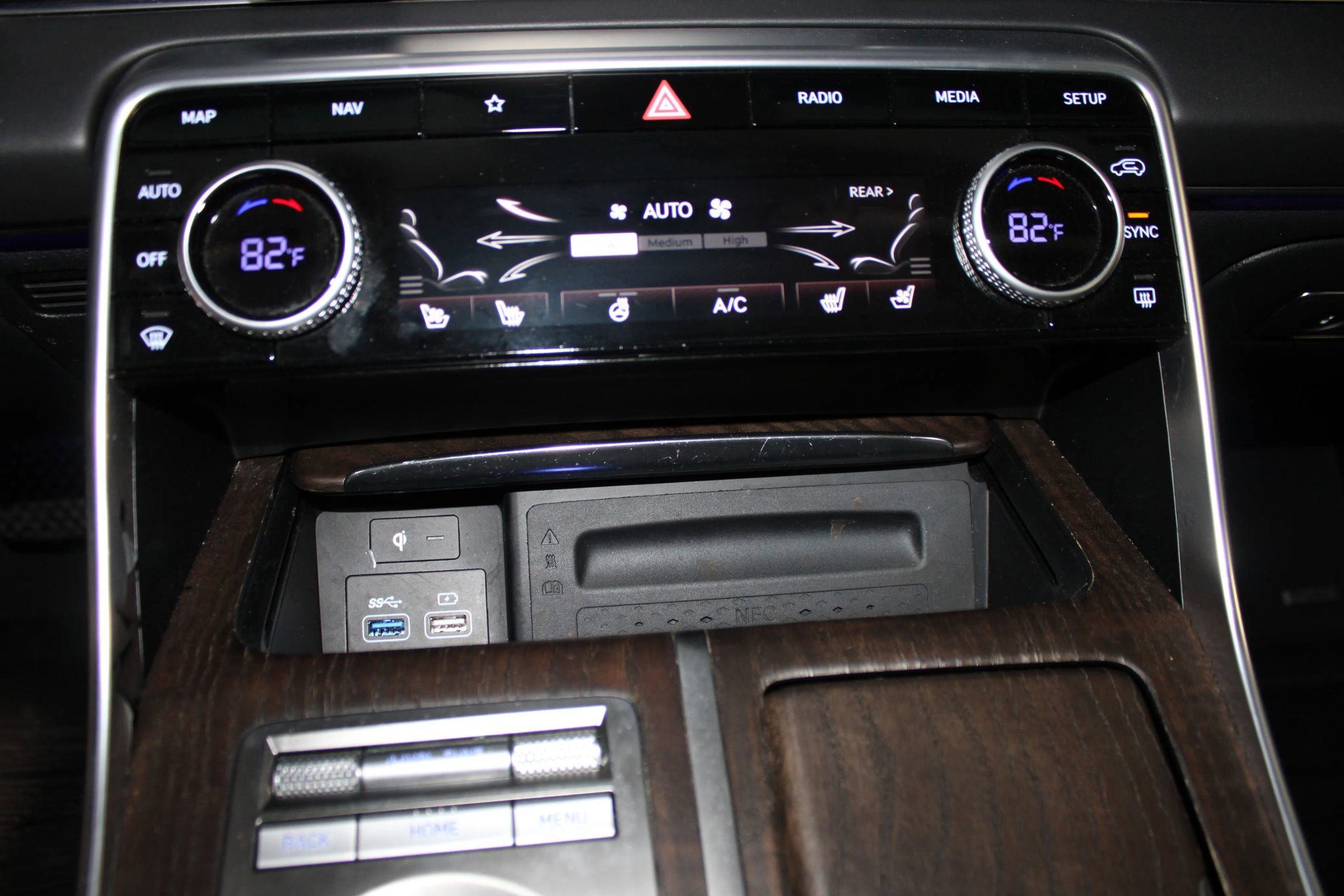 Used 2023 Genesis GV80 2.5T w/ Advanced Package AWD/4WD image 23