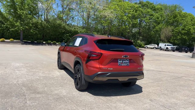 Used 2024 Chevrolet Trax ACTIV w/ Driver Confidence Package FWD image 7