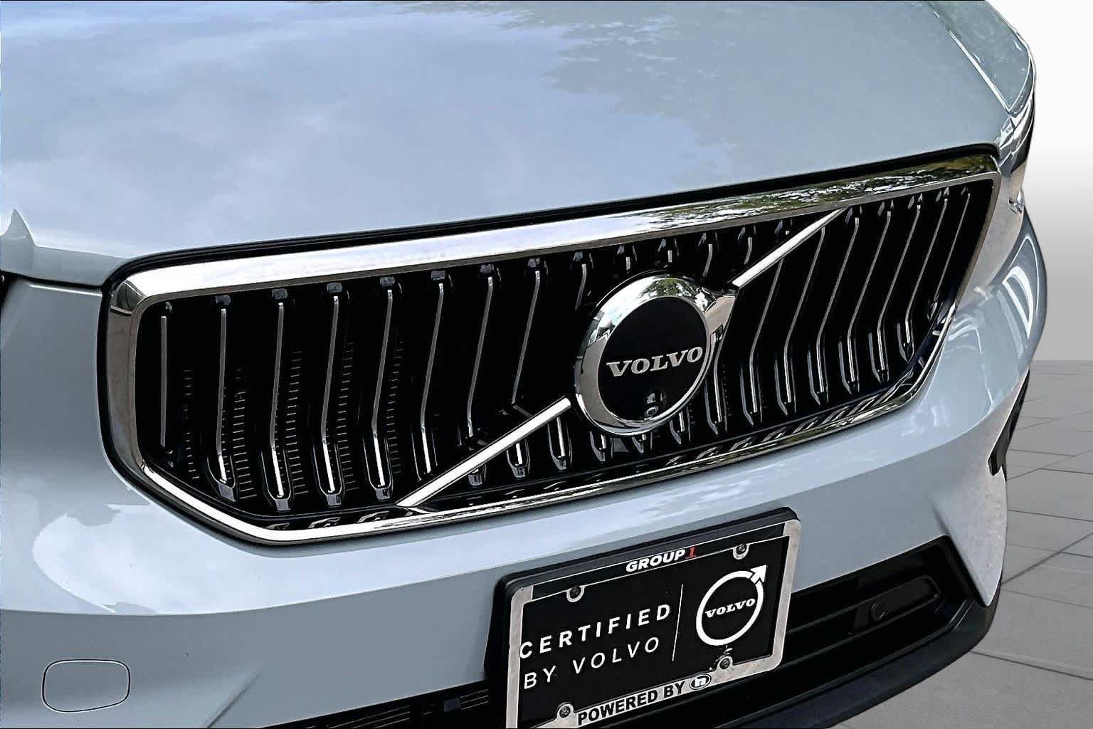 Used 2024 Volvo XC40 B5 Ultimate w/ Protection Package Premier AWD/4WD image 30