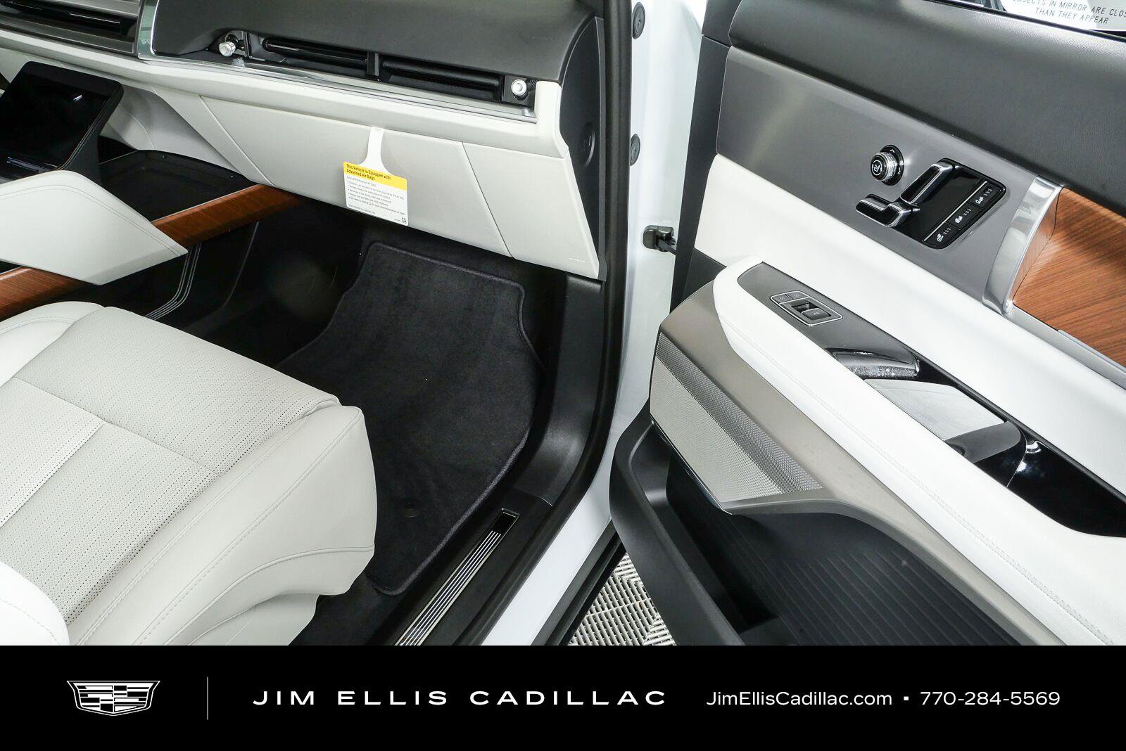 New 2027 Cadillac Vistiq Luxury AWD/4WD image 24