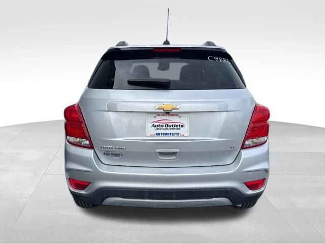 Used 2019 Chevrolet Trax LT w/ LT Convenience Package image 7