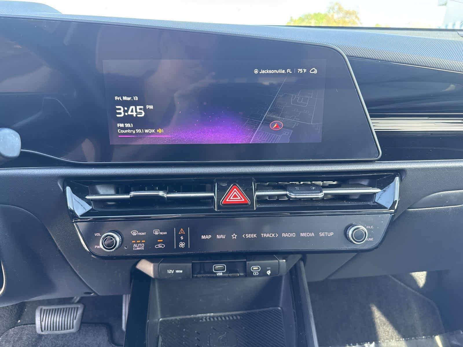Used 2023 Kia Niro EX FWD image 24