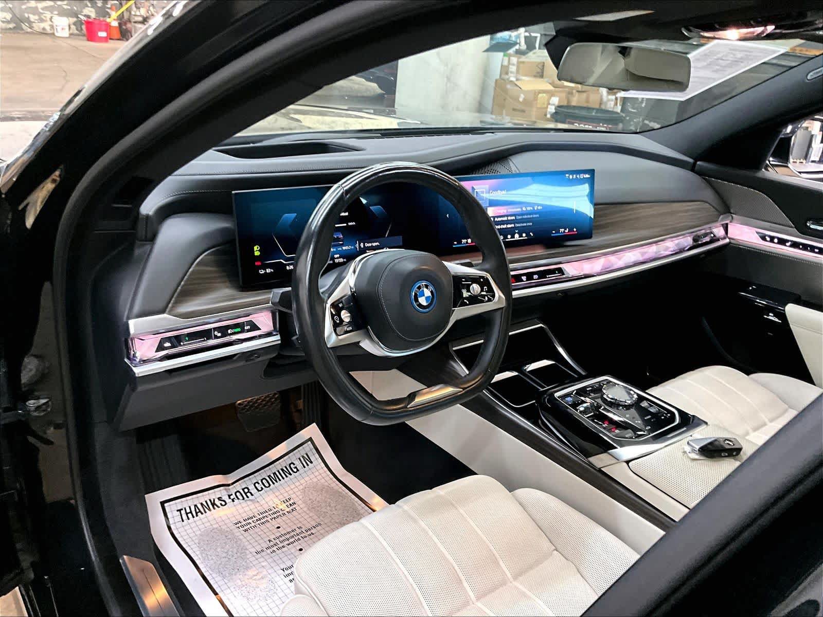 Used 2024 BMW i7 xDrive60 w/ Executive Package AWD/4WD image 17