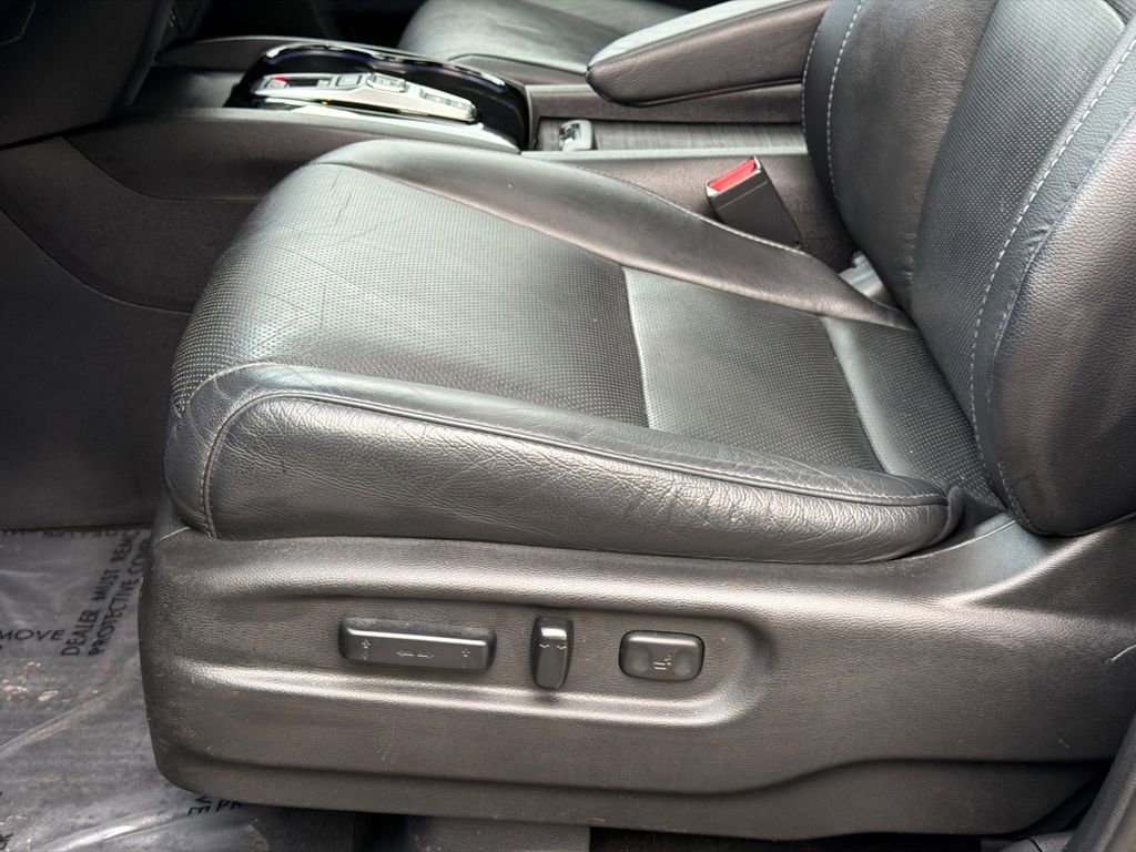 Used 2018 Honda Pilot Elite image 17