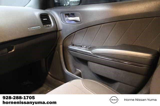 Used 2022 Dodge Charger SXT w/ Blacktop Package image 11