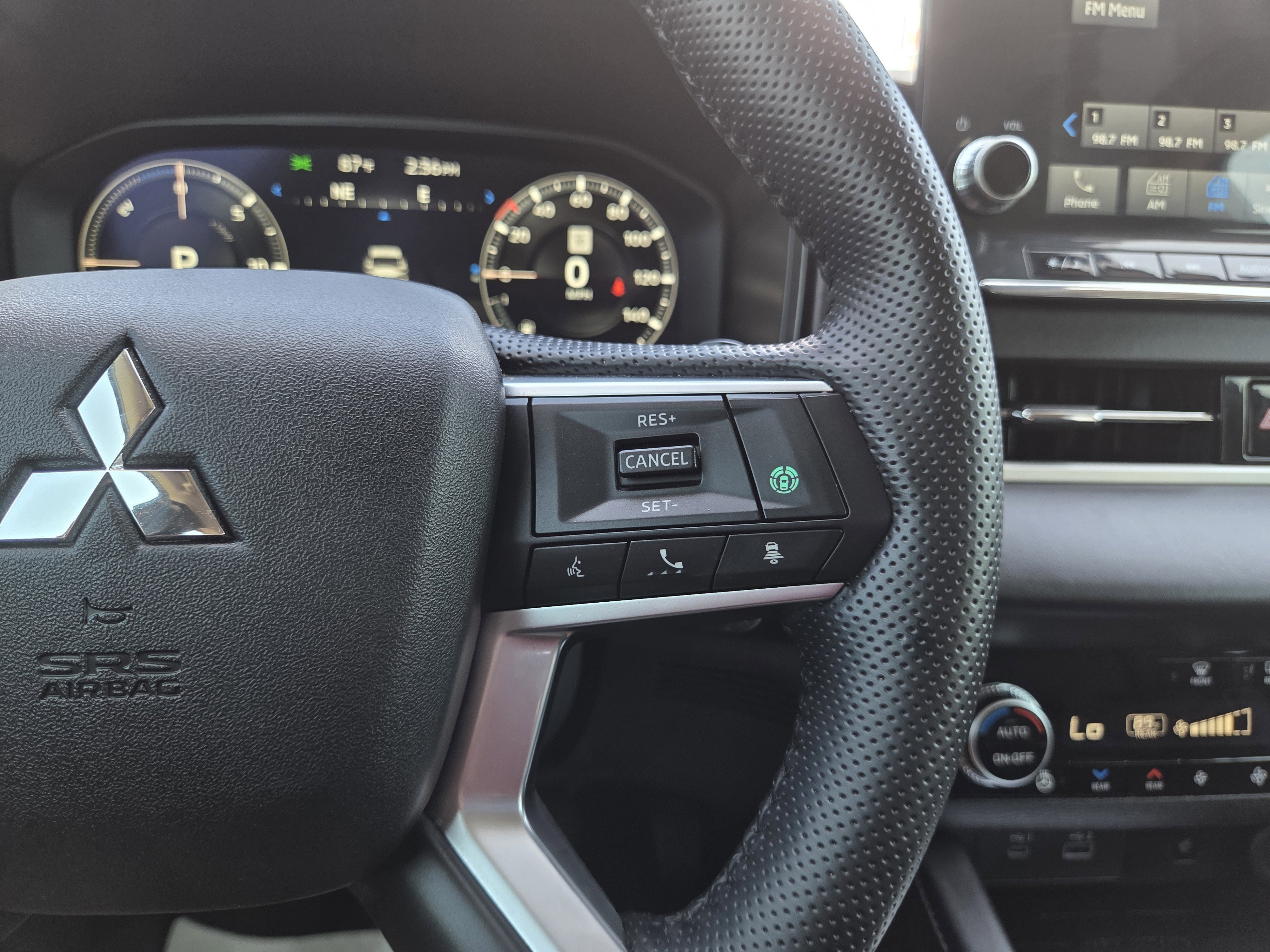 Used 2024 Mitsubishi Outlander SEL Black Edition image 42