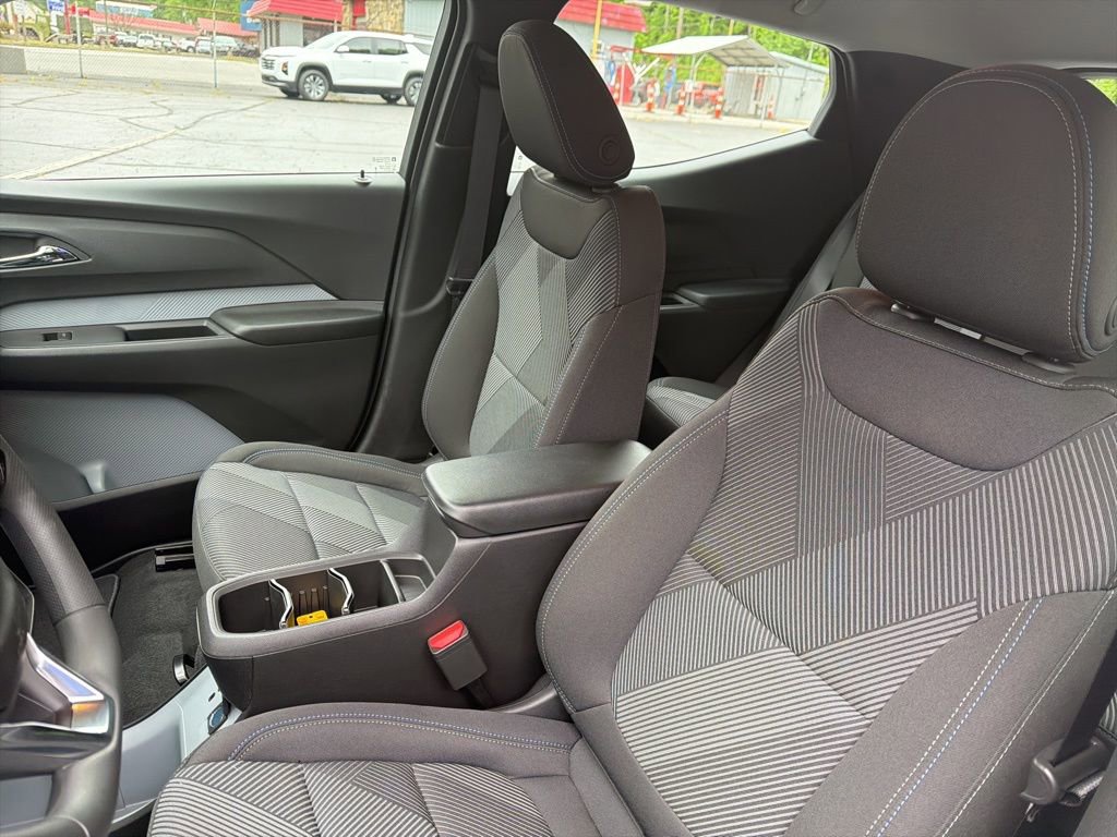 New 2027 Chevrolet Bolt LT FWD image 9