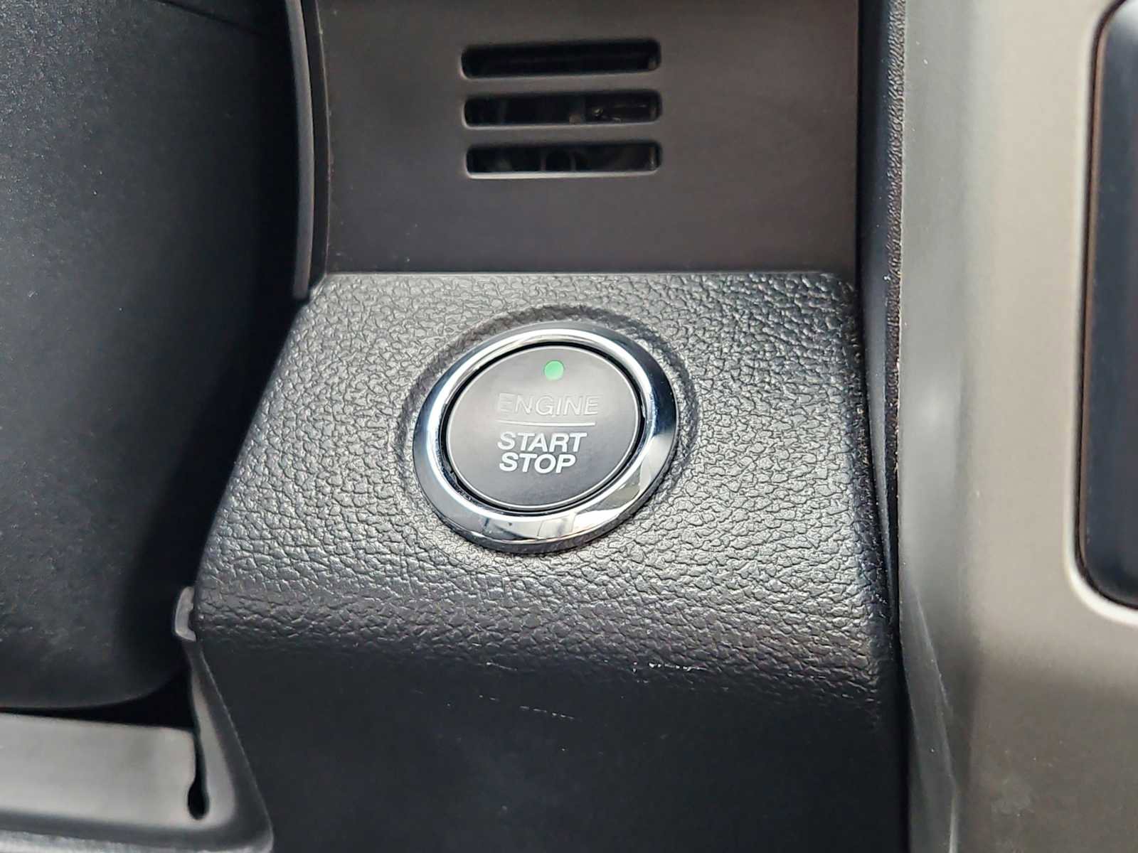 Used 2019 Ford F150 Lariat w/ Equipment Group 502A Luxury AWD/4WD image 23