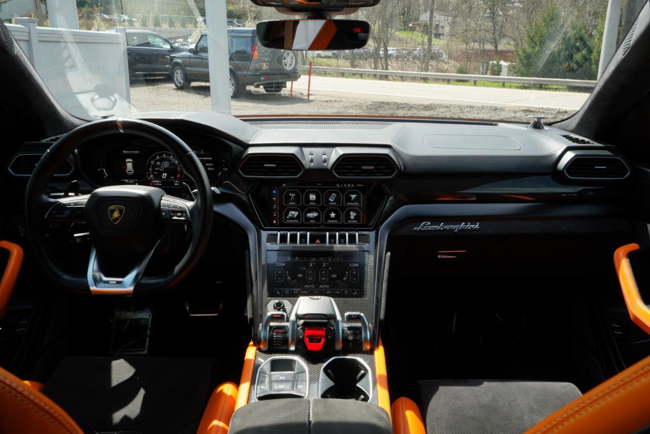 Used 2022 Lamborghini Urus AWD/4WD image 52