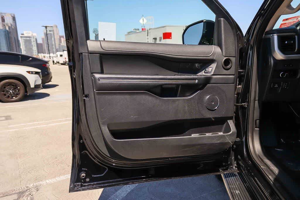 Used 2023 Ford Expedition Max XLT RWD image 22