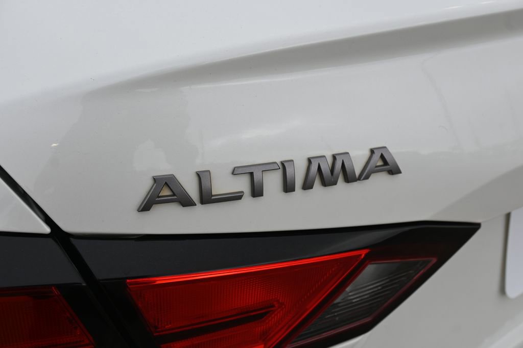 Used 2023 Nissan Altima 2.5 SR w/ SR Premium Package image 20