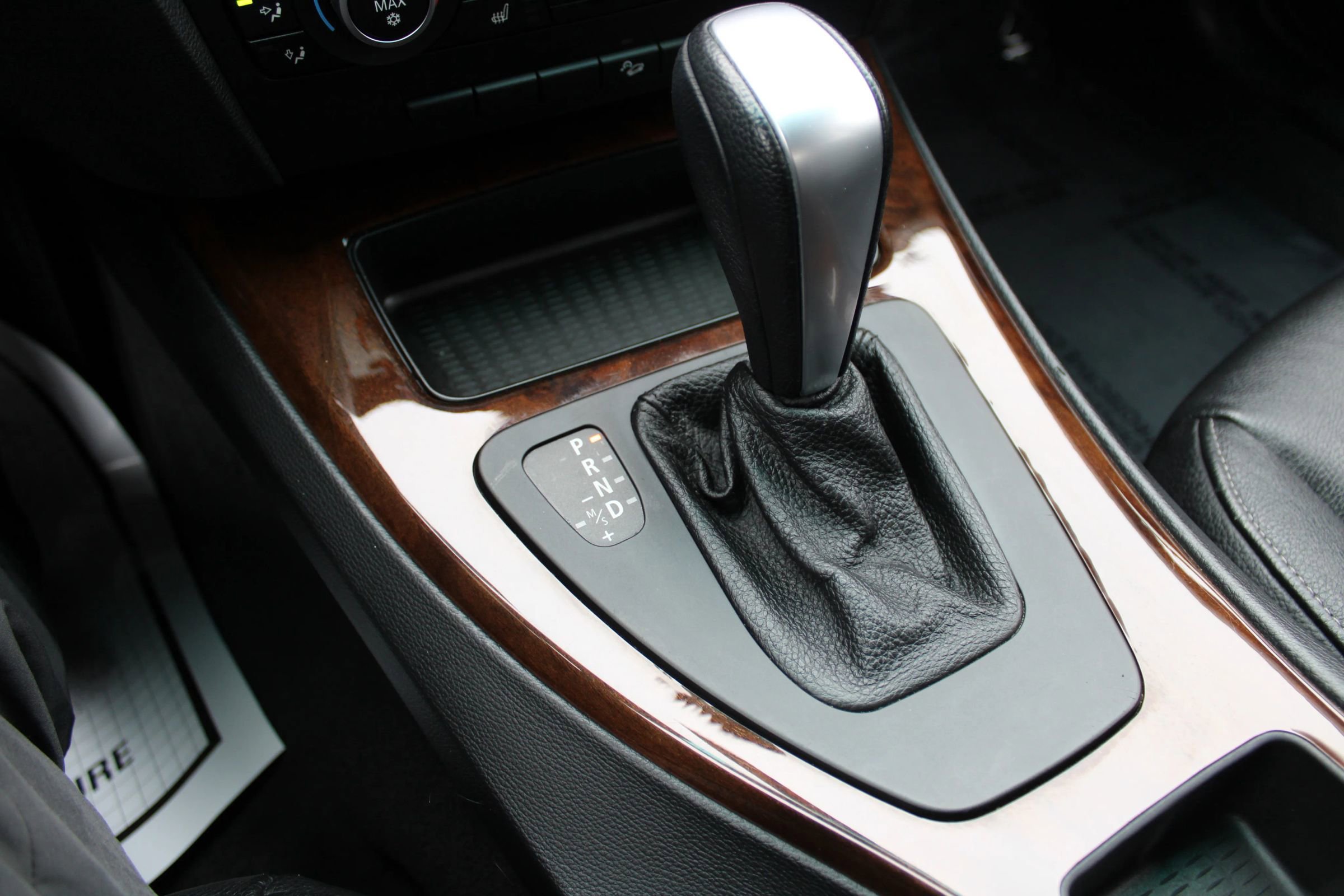 Used 2011 BMW 328i xDrive Sedan w/ Premium Pkg image 11