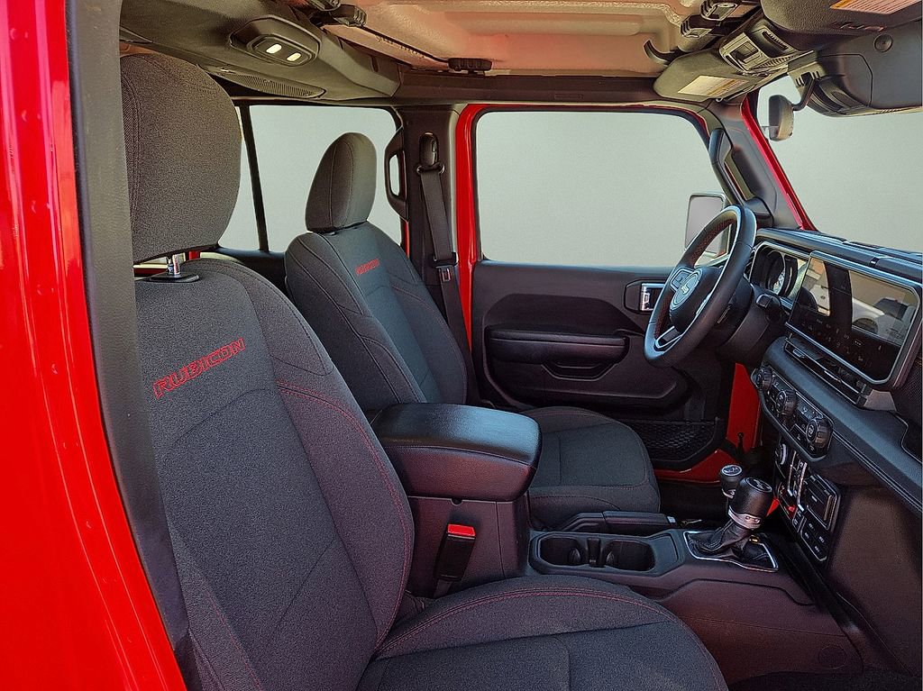 Used 2024 Jeep Wrangler Unlimited Rubicon image 14