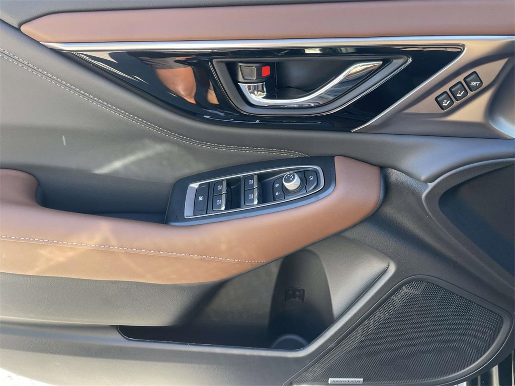 New 2025 Subaru Outback Touring image 7