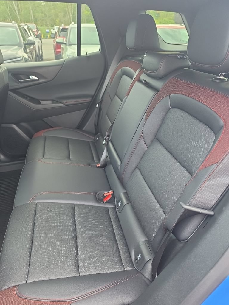 New 2027 Chevrolet Equinox RS w/ Safety and Technology Package FWD image 10