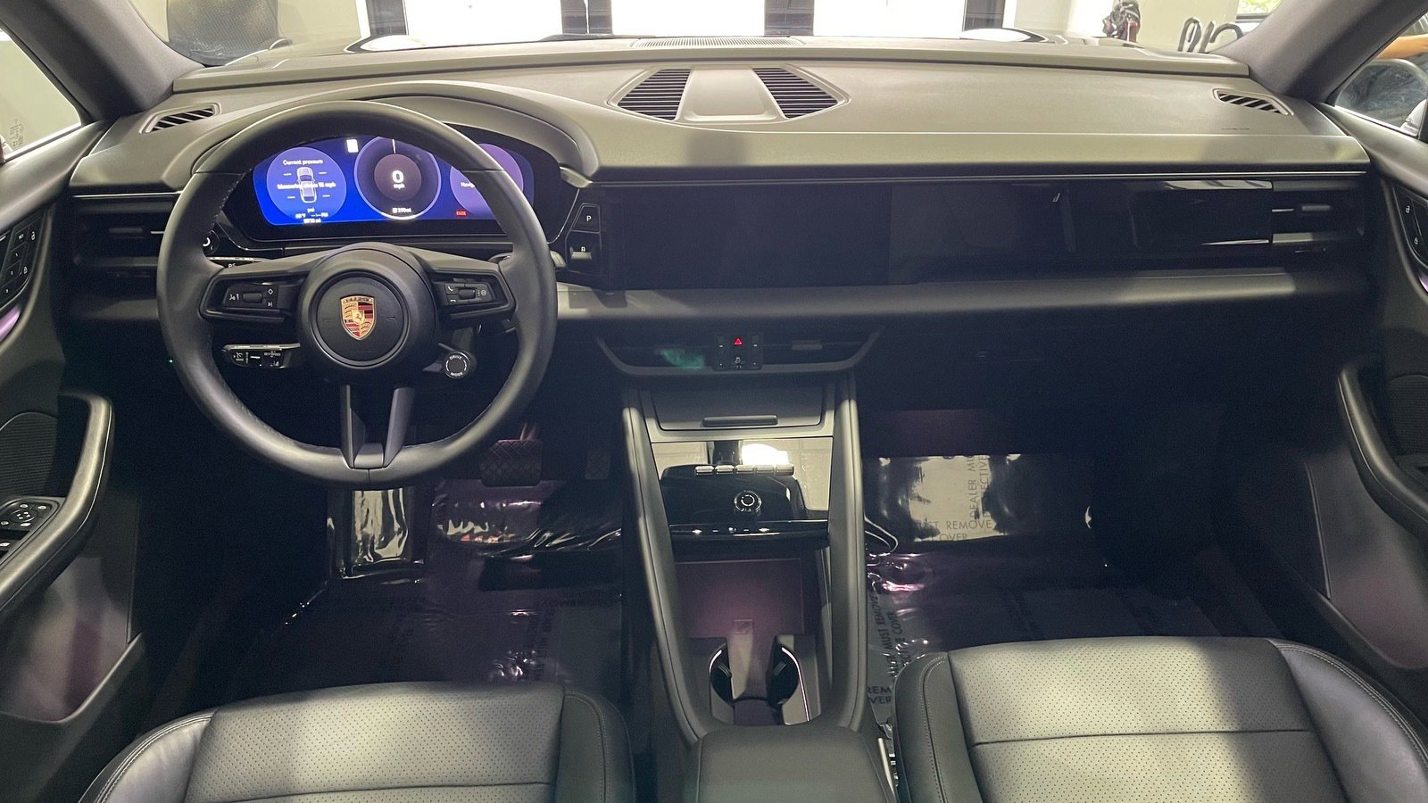 Used 2025 Porsche Macan Electric image 32