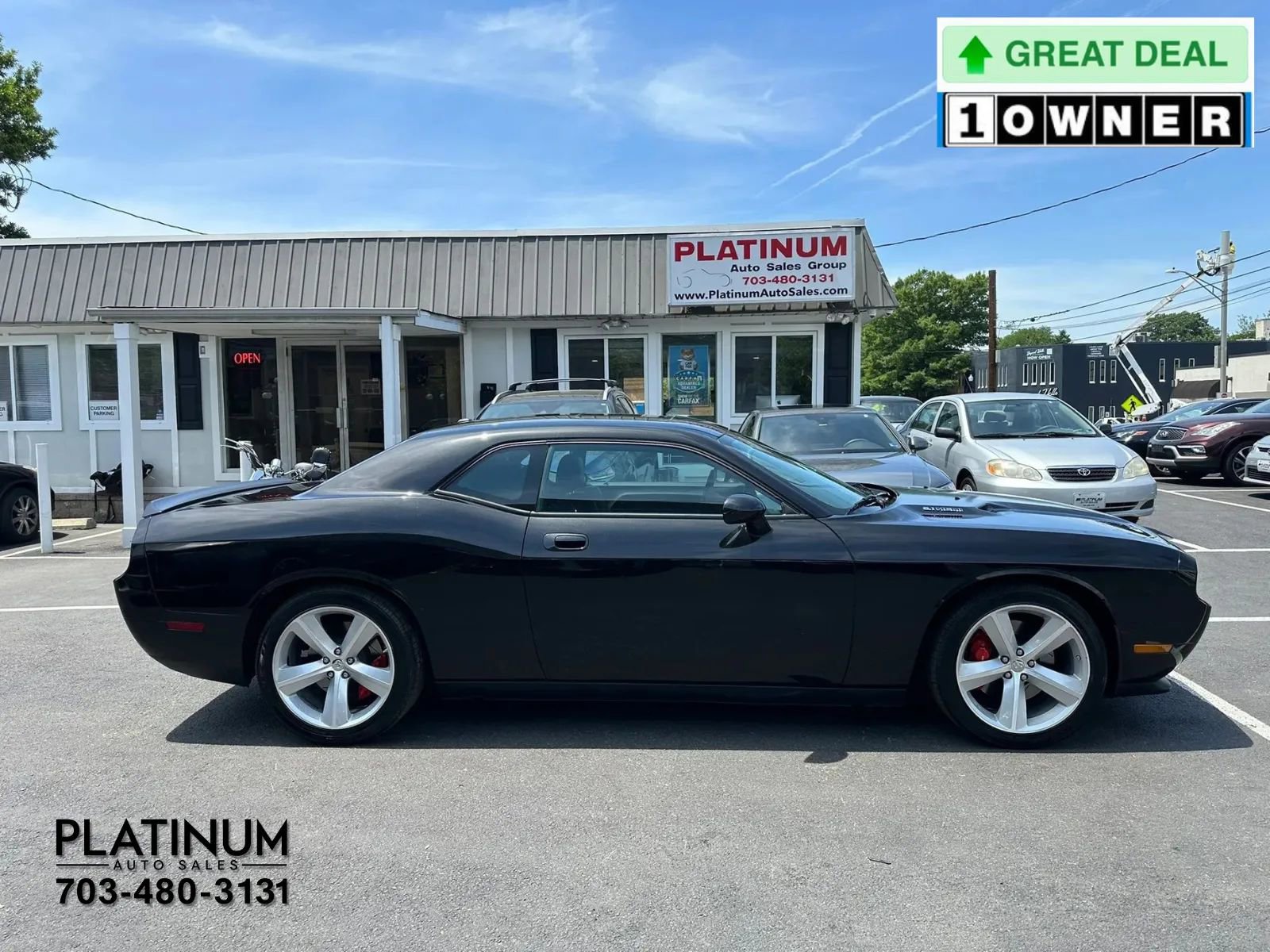 Used 2008 Dodge Challenger SRT8 RWD image 2