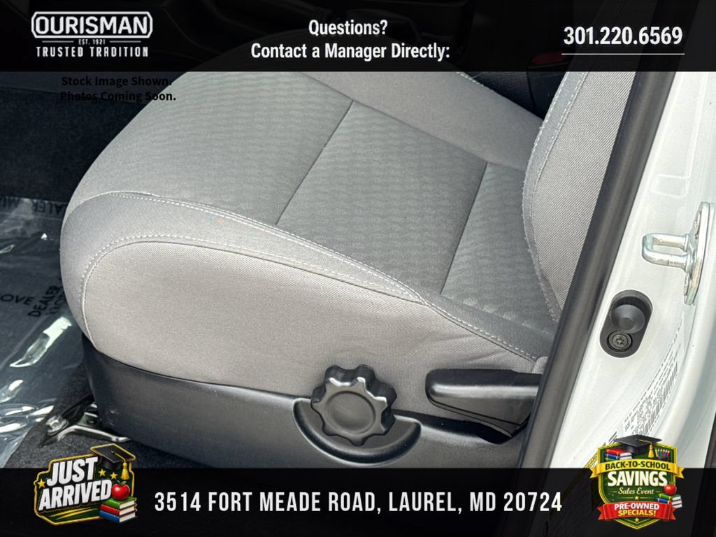 Used 2023 Toyota Tacoma SR w/ SR Convenience Package RWD image 7
