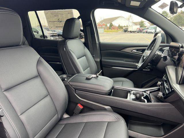New 2026 Chevrolet Traverse LT w/ Driver Confidence Package image 24