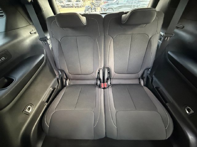 Used 2024 Jeep Grand Cherokee L Laredo w/ Luxury Tech Group I RWD image 10