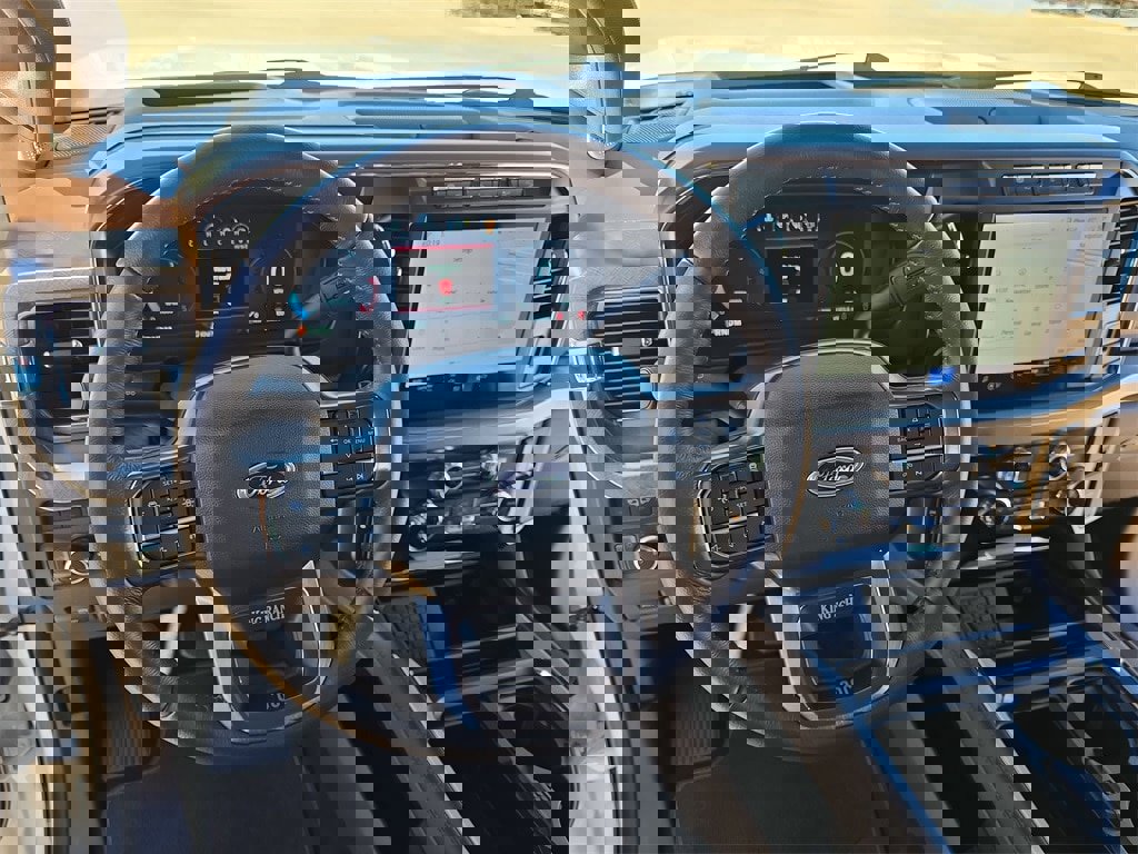 Used 2024 Ford F350 King Ranch image 15