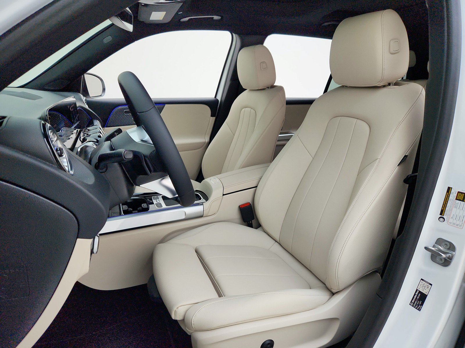 New 2026 Mercedes-Benz GLB 250 image 17
