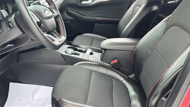 Used 2024 Ford Escape ST-Line image 23