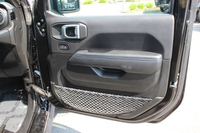 Used 2023 Jeep Wrangler Unlimited Rubicon 4xe AWD/4WD image 31
