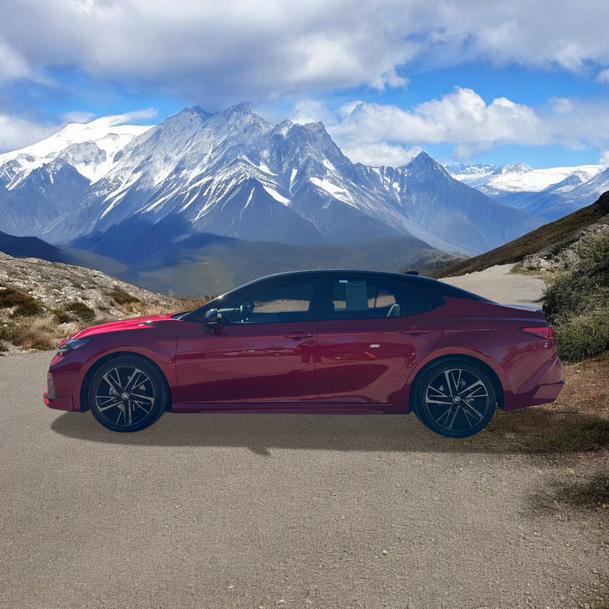 Used 2025 Toyota Camry XSE w/ Premium Package image 2