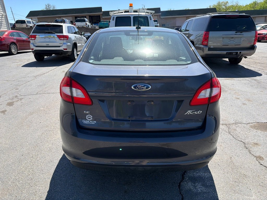 Used 2012 Ford Fiesta SE FWD image 7