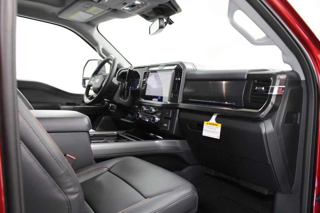 New 2026 Ford F250 Lariat w/ Black Appearance Package image 31