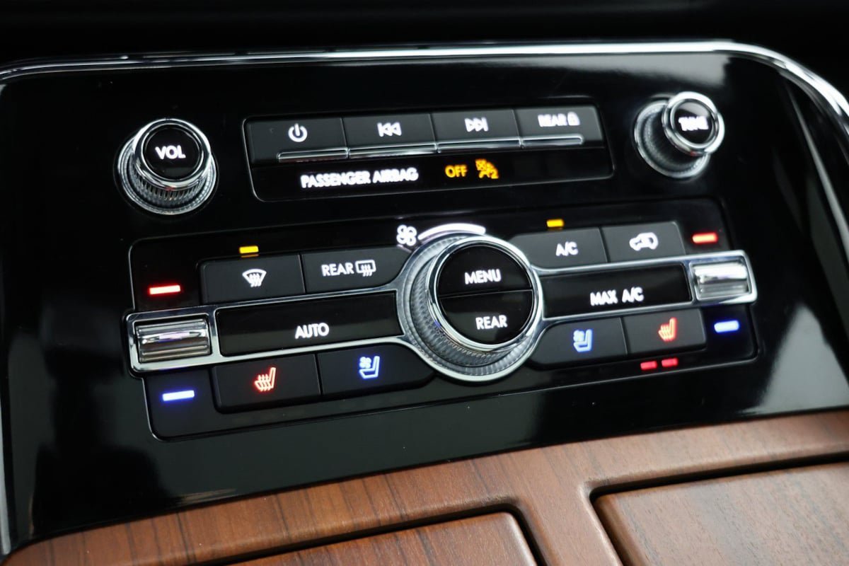 Used 2023 Lincoln Navigator Reserve AWD/4WD image 31