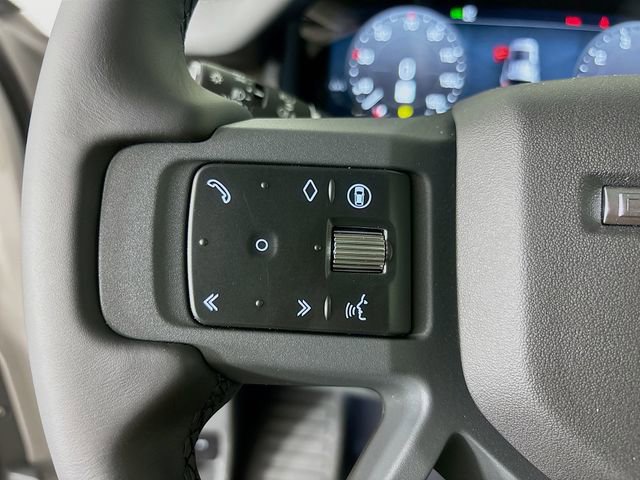 New 2026 Land Rover Defender 110 X-Dynamic SE image 10