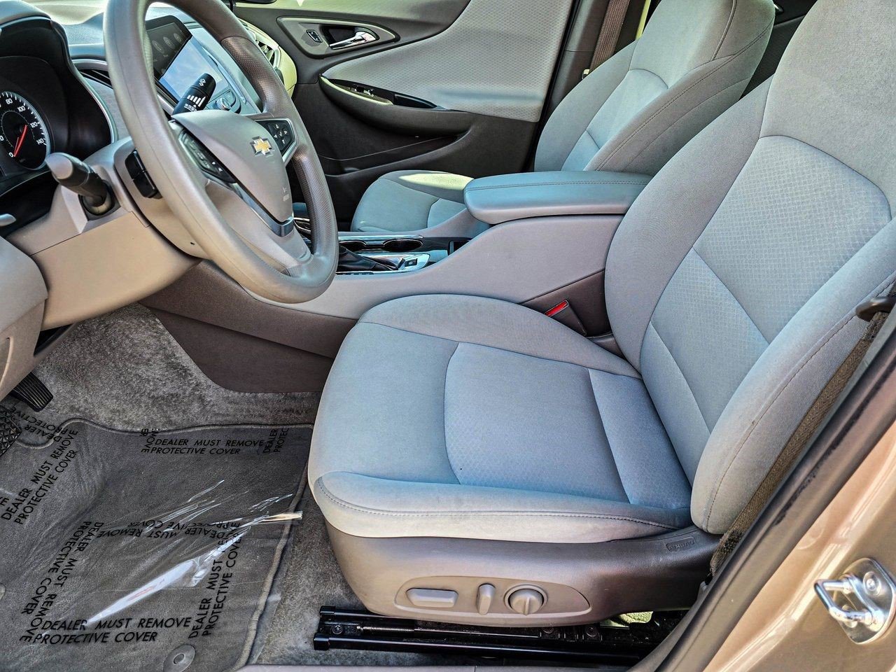 Certified 2025 Chevrolet Malibu LT image 2