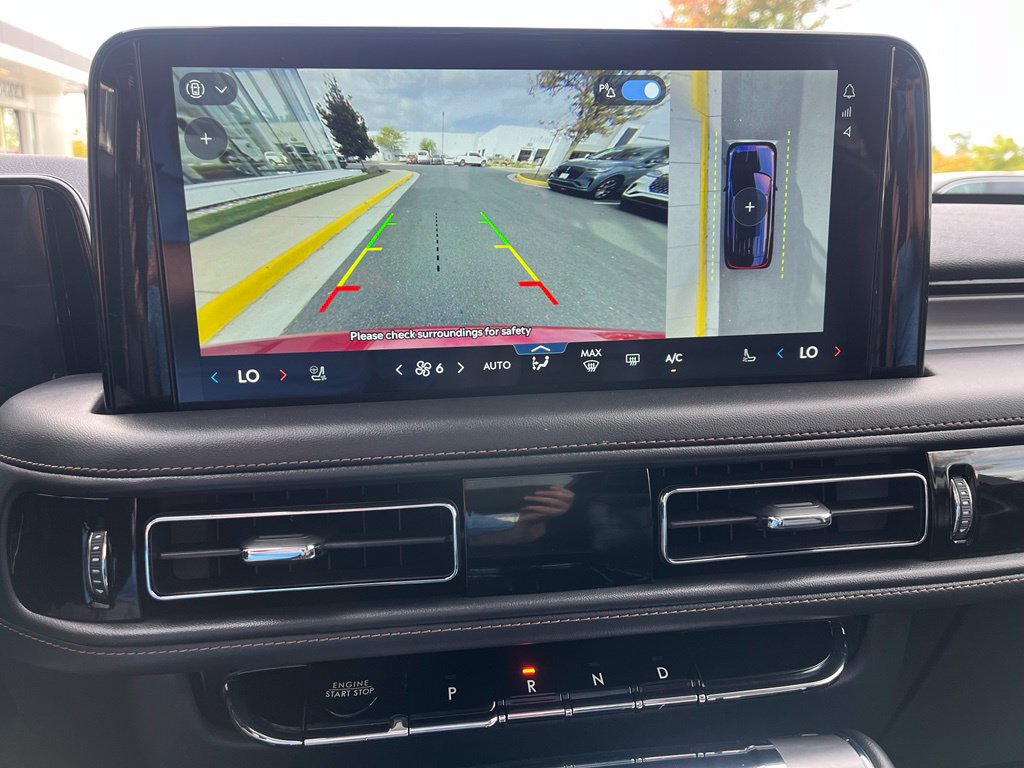 Used 2026 Lincoln Aviator AWD image 33