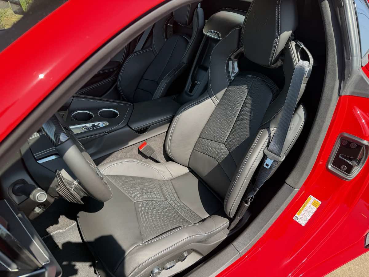 Used 2026 Chevrolet Corvette Z06 RWD image 13