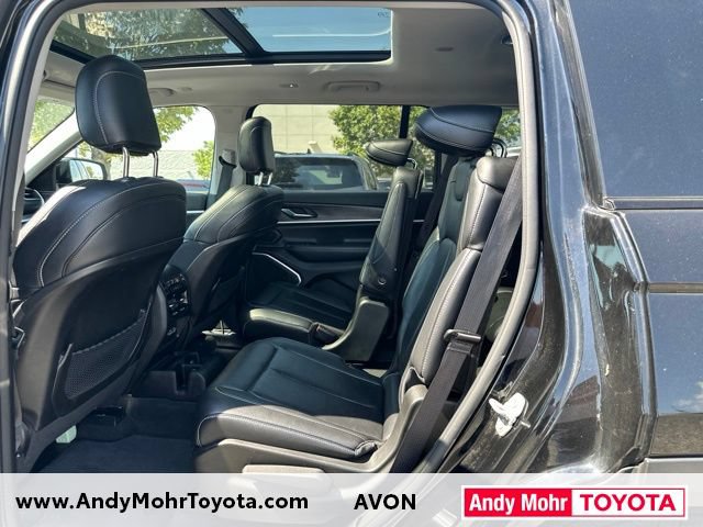 Used 2021 Jeep Grand Cherokee L Limited AWD/4WD image 10