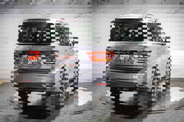 Used 2021 Nissan Armada SL w/ Captain's Chairs Package image 4