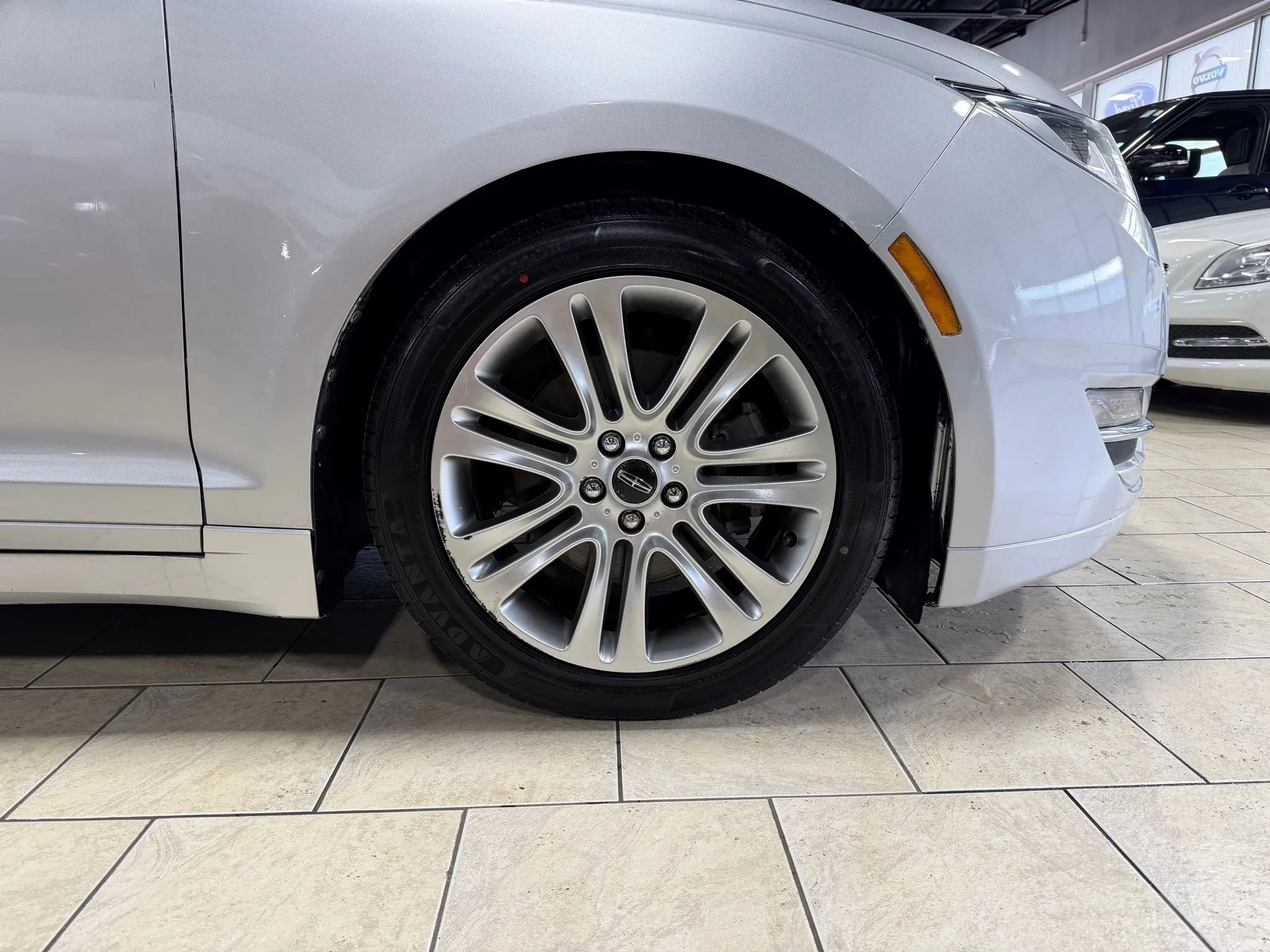 Used 2013 Lincoln MKZ image 34