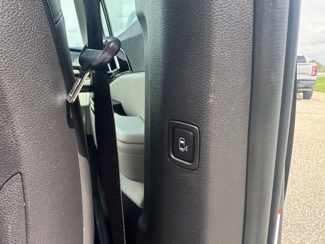 Used 2024 Kia Carnival EX FWD image 38