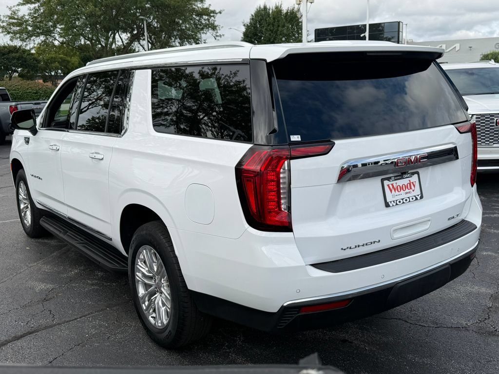 Certified 2024 GMC Yukon XL SLT w/ SLT Luxury Package AWD/4WD image 7