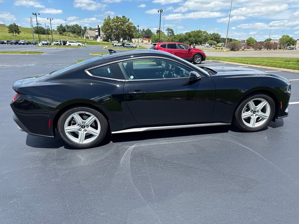 Used 2026 Ford Mustang Premium RWD image 6