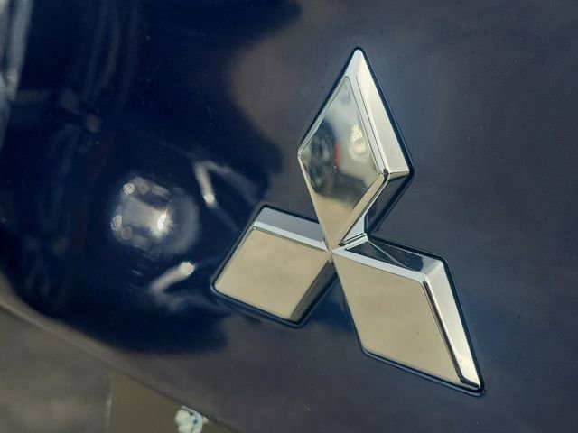 New 2026 Mitsubishi Outlander SE image 8