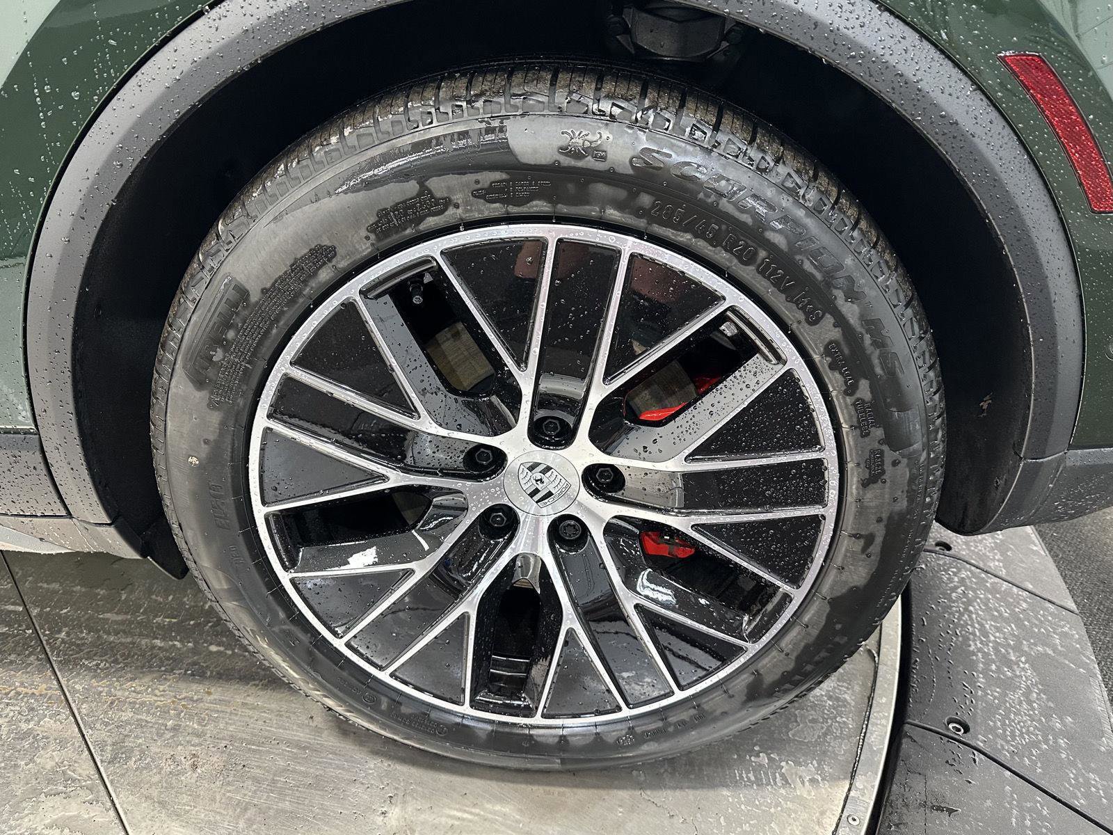 New 2025 Porsche Macan 4S Electric AWD/4WD image 14