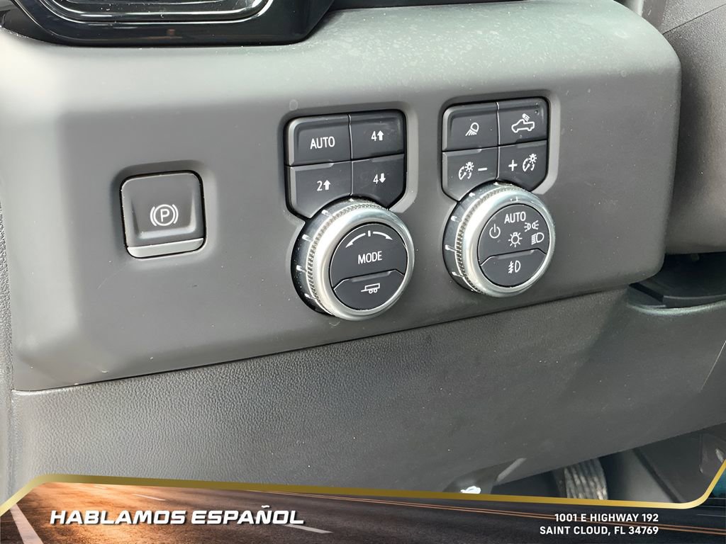 Used 2024 GMC Sierra 1500 AT4 w/ Technology Package image 28