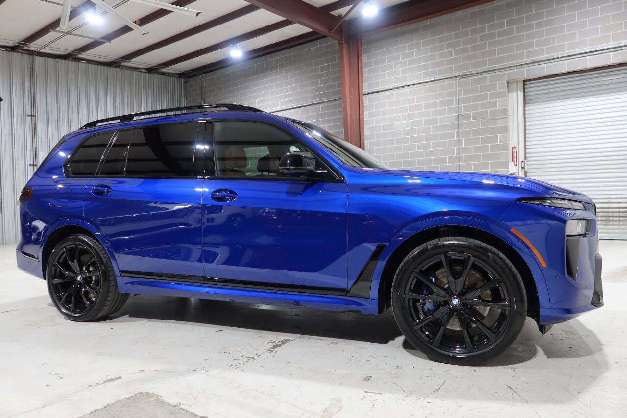 Used 2025 BMW X7 M60i AWD/4WD image 7