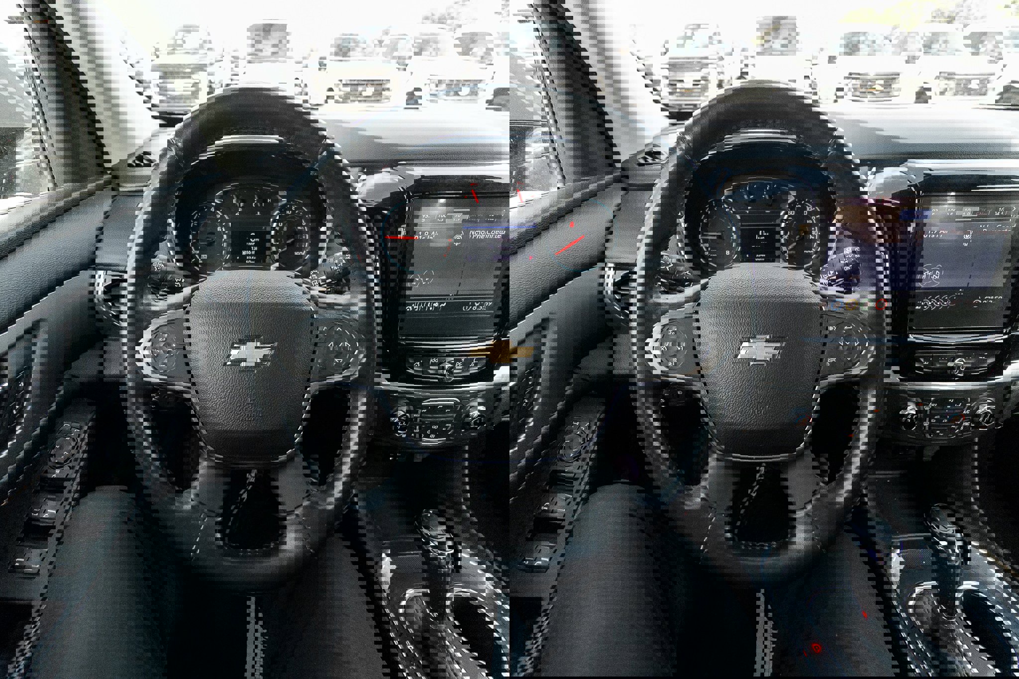 Used 2020 Chevrolet Traverse LT AWD/4WD image 13