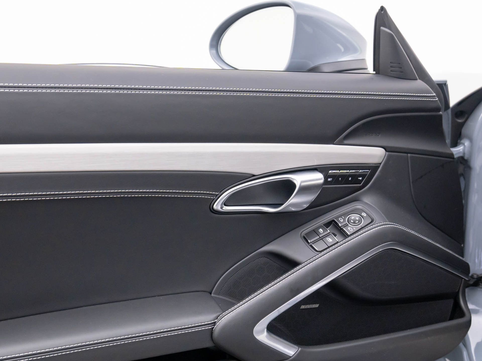 New 2025 Porsche 718 Boxster image 14