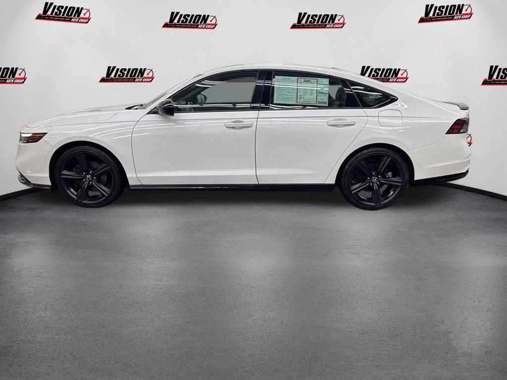 Used 2023 Honda Accord Sport image 8