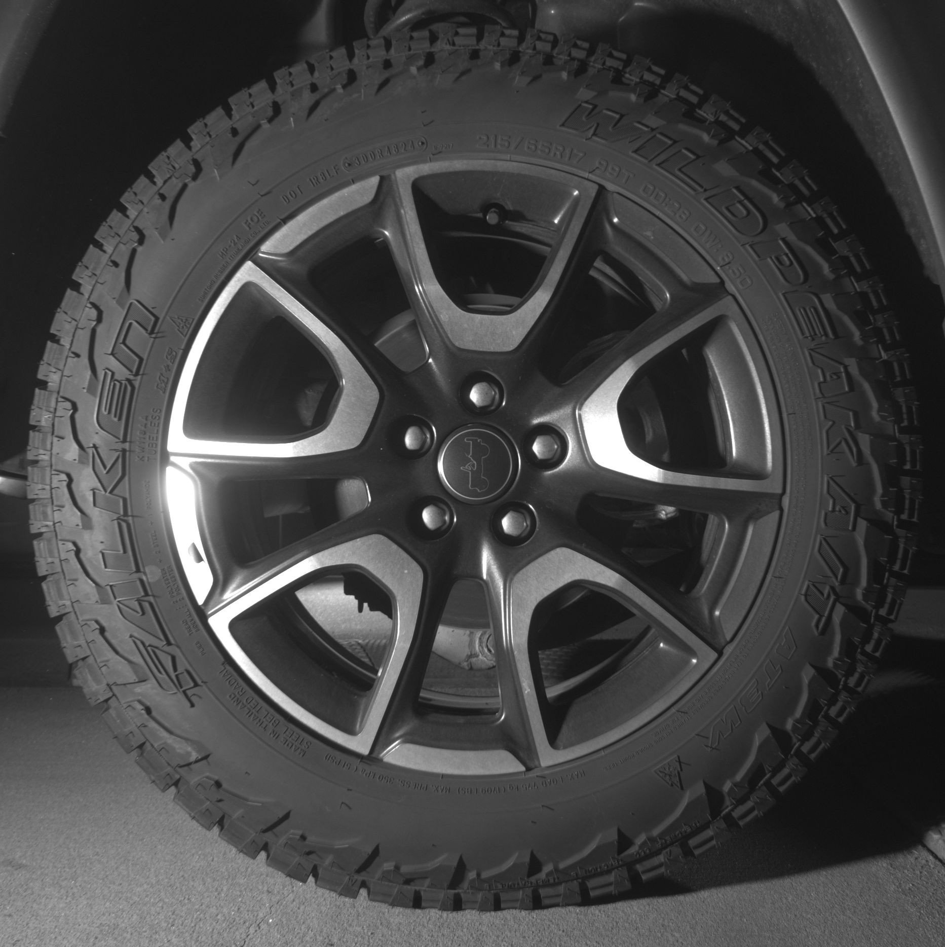 Used 2025 Jeep Compass Trailhawk AWD/4WD image 15